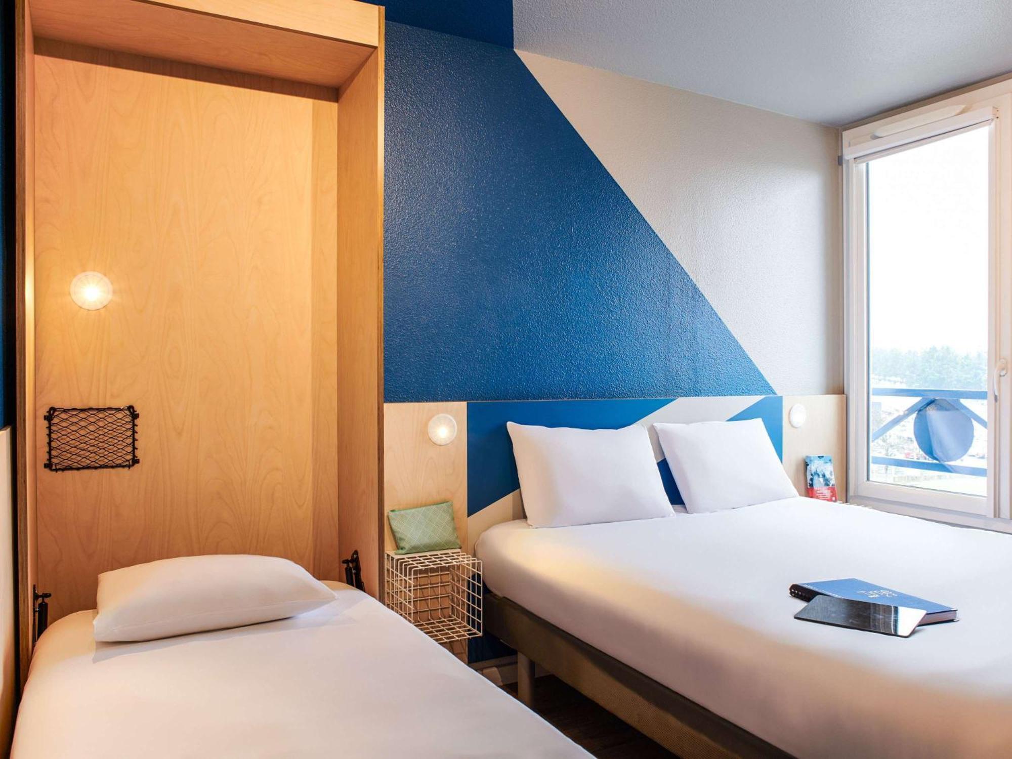 Hotel Ibis Budget Nantes Ouest Atlantis Coueron Exterior photo